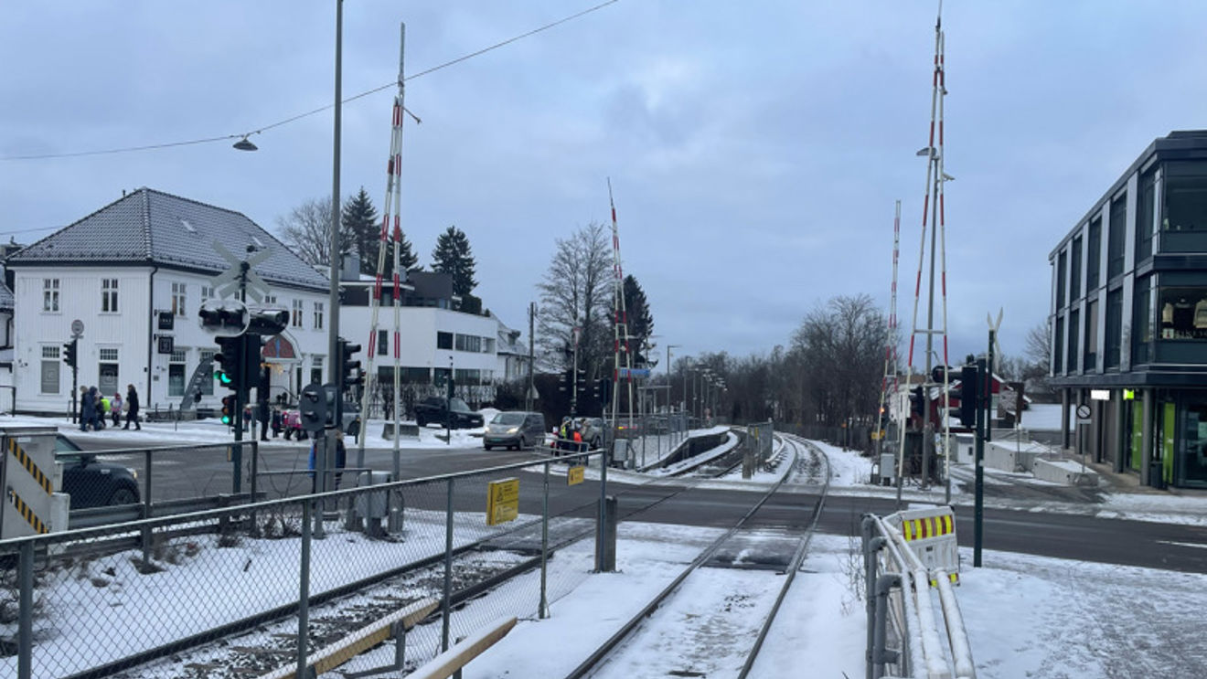 Foto: Linda Marie Prestegård En gate med snø og bygninger