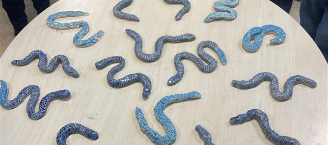 Foto: Linda Marie Prestegård Et skilt med blå skrift