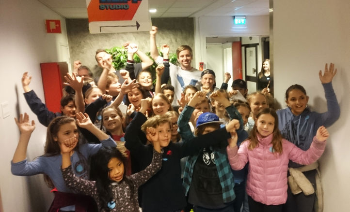 Elevene jubler hos NRK